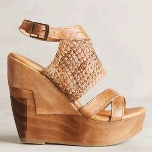 Bed Stu Petra Platform Wood Wedges
